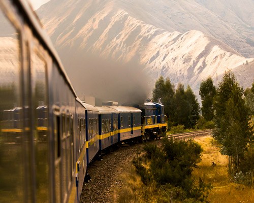 Peru train